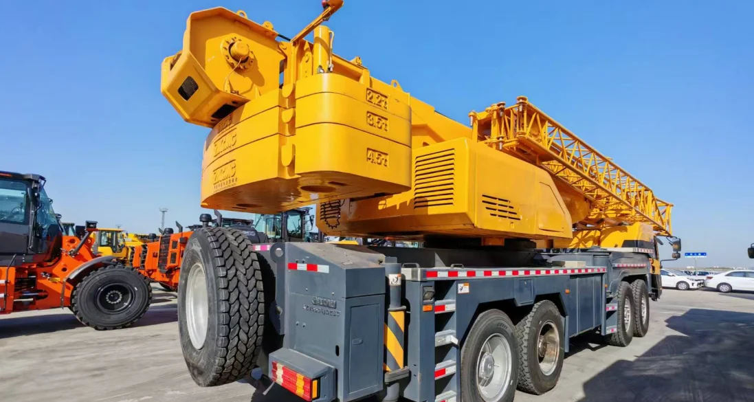 Chine Navigation de complexité: comment la logistique mondiale ensoleillée a livré une grue de 80 tonnes au Gabon contre toute attente Transfert de fret