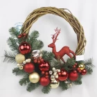 China Senmasine 24inch christmas wreath with ball ornaments deer front door festival party home decoration manufacturer