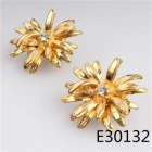China Wholesale clip on old fashion gold flower earrings designs E30132 manufacturer