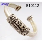 China cheap silver jewelry tribal ethnic handcuff bracelet B10112 manufacturer
