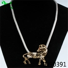 China gold crystal sex horse pendant charmed necklace N90391 manufacturer