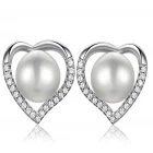 Cina 925 Sterling Silver Heart shaped  Earrings with Diamonds and Pearls for Woman produttore