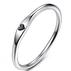 porcelana 925 Sterling Silver Simple Carve Heart Wedding Promise Ring Factory China fabricante
