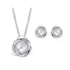China China Supplier High Polished 925 Sterling Silver Necklace with Natural Freshwater Pearl manufacturer
