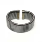 China Fashion Women Bracelet Hand Chain Dubai Jewelry  Bangles as Gift manufacturer