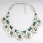 porcelana Venta caliente de vidrio colorido Joyas Collar de piedras fábrica 2017 la última moda de cristal collar de joyas collar de declaración fabricante