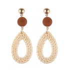 الصين Special New Drop Earring Jewelry Wooden Long Fashion Earrings الصانع