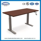 Chine Furniture hand crank adjustable tanding and sitting crank desk fabricant