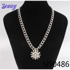 الصين 2014 new fresh water pearl flower pendant necklace N90486 الصانع