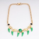 中国 Box Chain Resin Wolves Heads and Teeth Necklace メーカー