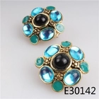 الصين Cheap kids stud moonstone afro girl flower earrings designs E30142 الصانع