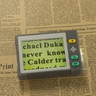 Cina UM031 LCD 3X-15X Ipovisione Portable Digital Video Magnifier produttore