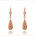 الصين 18K Rose Gold Hollow Out Fashion Filigree Earrings for Women Christmas Jewelry Gifts الصانع