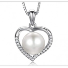 الصين 925 Sterling Silver Heart Pendant Necklace with Diamonds and Pearls Hearts shaped Necklace Manufacturer الصانع