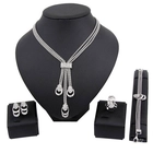 الصين Dubai Gold Body Jewelry Set Factory Price Wholesale for Ladies Rhinestone Crystal Jewelry Set الصانع