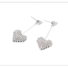الصين Zinc Alloy 925 Silver Heart Shape Long Stud Earrings Manufacturer in China الصانع