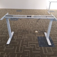 China Electric Height Adjustable Sit Stand Desk Frame Solid Steel Dual Motor manufacturer