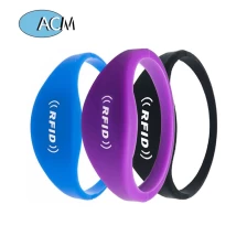 Chine Silicone réutilisable adapté aux besoins du client promotionnel coloré de bracelet d'identification du bracelet 125khz de gestion d'adhésion fabricant
