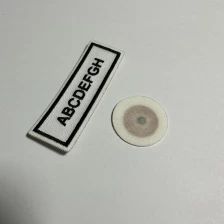 中国 アイロンがけ衣類 NFC 衣類タグ刺繍 NFC バッジ ラベル パッチ 洗える NTAG424 DNA 縫い付け織 NFC ラベル メーカー
