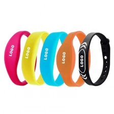 China Premium Waterproof RFID Bracelet Passive Silicone Mifare Ultralight C NTAG213 NFC Wristband manufacturer