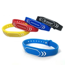 porcelana Pulsera inteligente de 125 kHz/13.56MHz Pulsera de identificación para niños imprimible Pulsera de pulsera para nadar pobre fabricante
