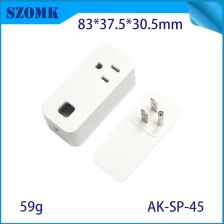 중국 AK-SP-44 미국 표준 폴리 카보네이트 화염 지연자 -V0 벽 플라스틱 플러그 인클로저 83*37.5*30.5mm 제조업체