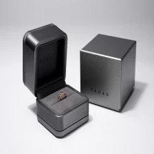 ประเทศจีน Glossy finished wooden luxurious packaging box rings pendant box - COPY - omsptf ผู้ผลิต