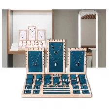 China Conjunto de exibição de joias de madeira maciça, suportes de exibição de contador de joias, vitrine, suportes de exibição de joias fabricante