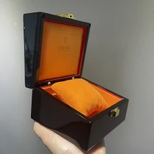 China luxury customize wooden jewelry box gold jewelry packaging box pendant box manufacturer