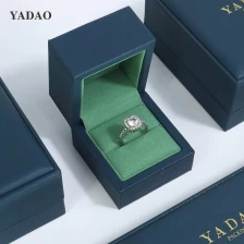 China Classic luxury style jewelry box set in green color manufacturer