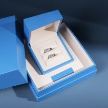 Cina Baschetta per gioielli in brevetto in plastica in plastica a doppio anello di gioielli confezionamento Set di imballaggi regalo produttore