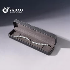 中国 高品質のジュエリーボックスグレーPUレザープラスチックジュエリーパッケージ長いブレスレットボックス メーカー