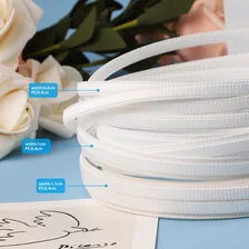 Chine CYG nouveauté collier rester Durable PE collier en plastique rester costume collier Support Invisible accessoire fabricant