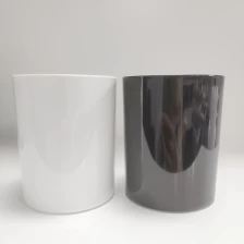 China glass candle vessels in glossy black and glossy white manufacturer