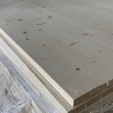 China Eco-Friendly Kiln-Dried Spruce Wood Board C24 Grade Solid Spruce Lumber for Global Market manufacturer