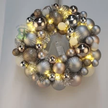 中国 Senmasine 33 センチメートルボール花輪 LED ライト見掛け倒しプラスチックつまらない装飾品フロントドアぶら下げクリスマス装飾 メーカー