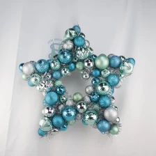 China Senmasine 50cm star shaped wreath with tinsel mixed blue green sliver plastic baubles ball front door hanging decor manufacturer