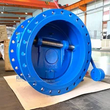 China Hydraulisches Dämpfer-Gusseisen-Doppelflansch-Kipp-Schmetterlings-Rückschlagventil DN2000 mit Gegengewicht Hersteller
