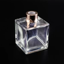 China Wholesales square transparent glass  perfume bottles diffuser bottles fragrance bottle manufacturer
