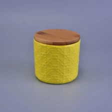 China Luxury coloured ceramic candle jar with wood lid manufacturer