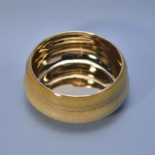 China Wholesales luxury large electroplated gold ceramic candle container manufacturer