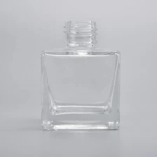 China Sunny square empty reed diffuser glass bottles for home decor fragrance container manufacturer