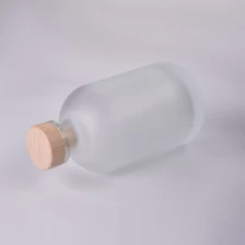 China frosted reed diffuser bottle with wooden stopper wholesale manufacturer