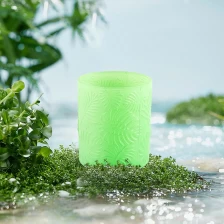 Chine Récipients en verre vert de luxe pour bougies avec décoration en gros fabricant