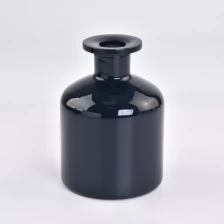 China Custom Transparent color Glass Diffuser Bottles Wholesale manufacturer