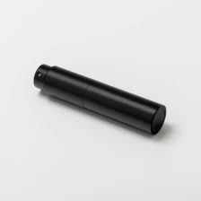 porcelana Venta al por mayor de cristal de la botella de perfume del viaje del atomizador de la fragancia de la torsión negra mate de 5ml fabricante