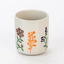 Chiny Hurtownia 177 ml błyszczącego białego wytłoczonego wzoru z ceramicznymi pojemnikami na świece producent