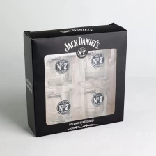 Çin Özelleştirilmiş Renkli baskılı Hediye Kutusu seti ile 2 oz özel çıkartma baskılı Shot Bardakları üretici firma