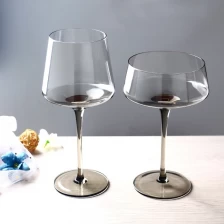 Çin Renkli Gri Coupe Kokteyl Şampanya Kulesi Cam Saker ve Şarap Bardakları üretici firma