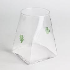 Çin El Sanatları 500ml 16oz Yonca Kakma Dekor Yüksek Borosilikat Cam Kavanoz Hava Geçirmez Bambu Kapaklı Kahve ve Baharatlar için Gıdaya Uygun Mutfak Konteyneri üretici firma